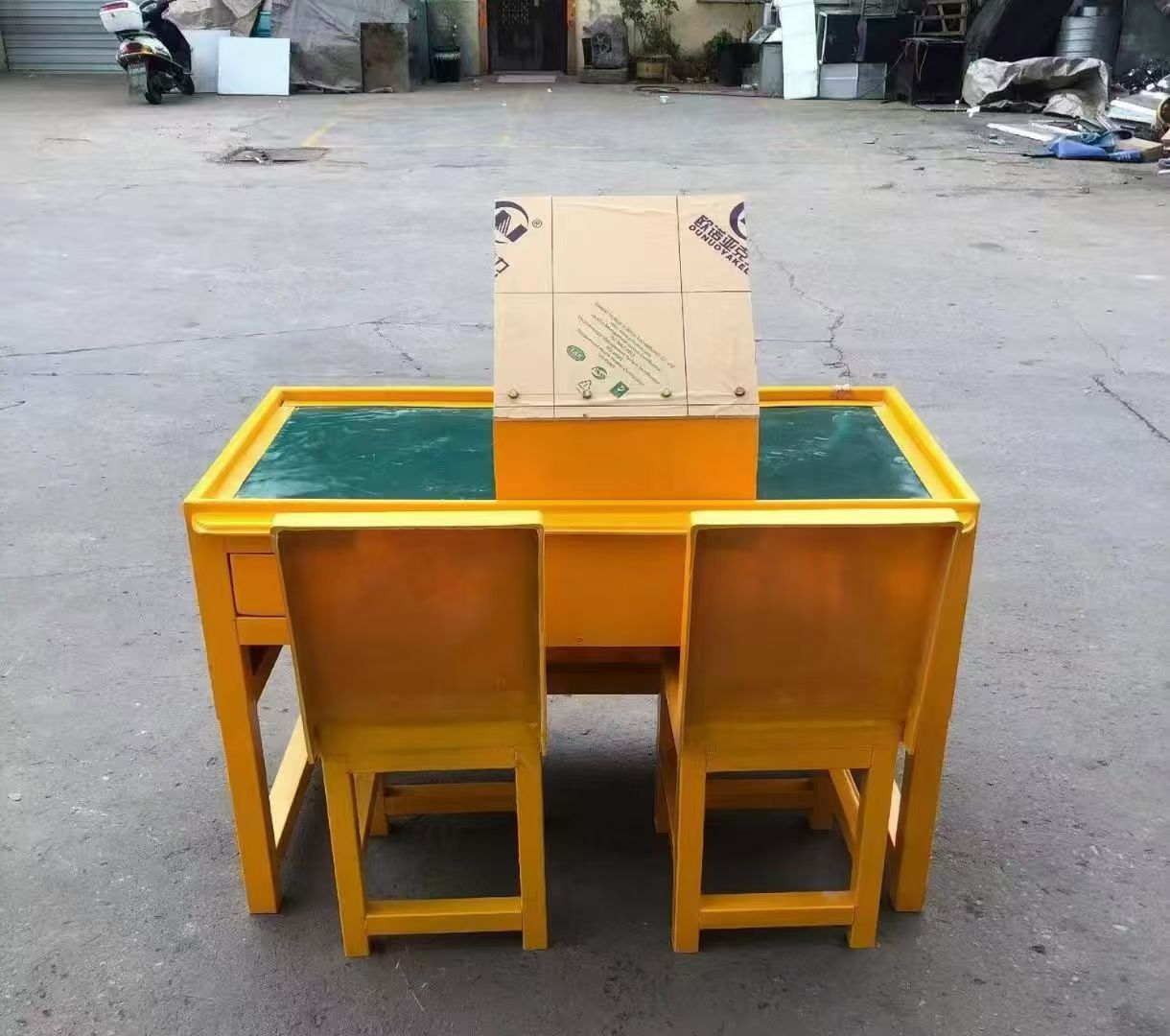 安义防静电导通桌井下煤矿火工品发放桌：危险品流转的安全守护者